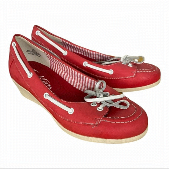 Traditions Nantucket nautical wedge shoes red. 6 - Picture 1 of 6